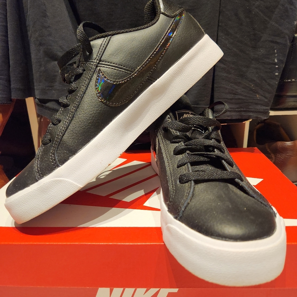 Women's Black Size 8 Nikes